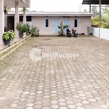 Pondok Kelapa Homestay Lampung Mitra Reddoorz Бандар-Лампунг Экстерьер фото