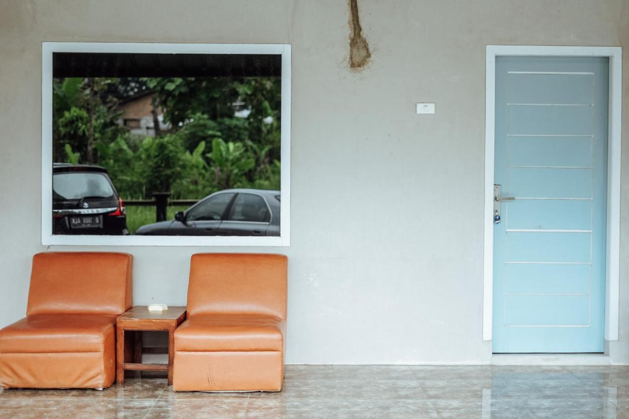 Pondok Kelapa Homestay Lampung Mitra Reddoorz Бандар-Лампунг Экстерьер фото