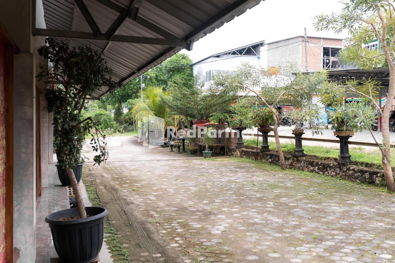 Pondok Kelapa Homestay Lampung Mitra Reddoorz Бандар-Лампунг Экстерьер фото